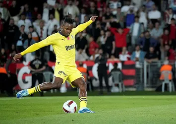 Michy Batshuayi bu sezon 22. golünü attı!