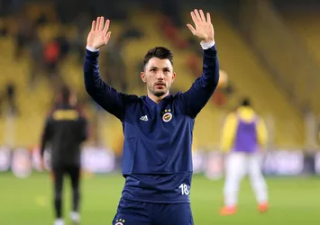 Tolgay Arslan'dan flaş açıklama: "2 seçeneğim kalmıştı"