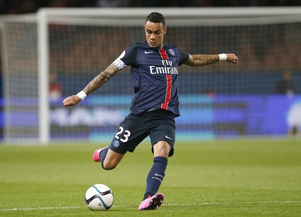 Fenerbahçe van der Wiel’i resmen açıkladı!