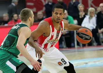Dominic Waters kadro dışı bırakıldı!
