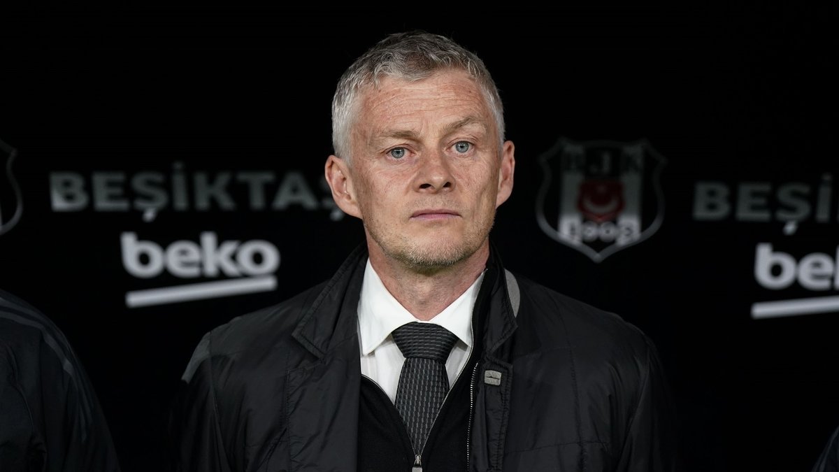 Ole Gunnar Solskjaer: Futbol bazen böyle yumruklar atabilir! Ole Gunnar Solskjaer: Futbol bazen böyle yumruklar atabilir!