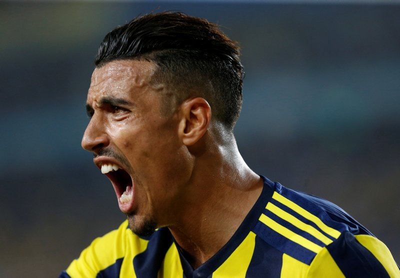 Fenerbahçe’de ilk ayrılık belli oldu!