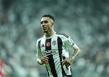 Emirhan: Sol bek oynamayalı...