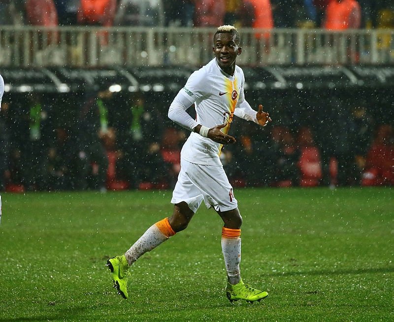 Onyekuru’ya uyarı: Biraz kafanı kaldır