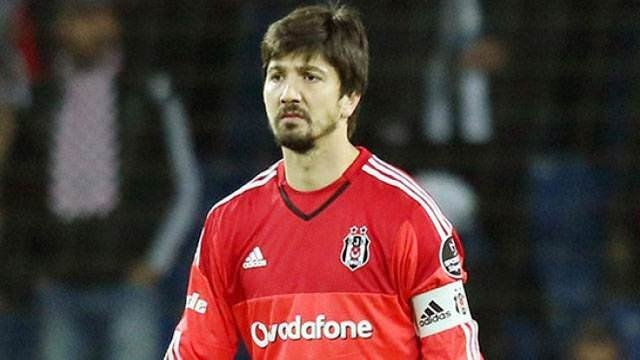 Eldivenler yine Tolga’nın