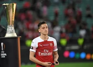 İngilizlerden flaş Mesut Özil iddiası! Fenerbahçe...