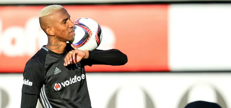 Beşiktaş'ta Talisca, Sosa'yı sildi!