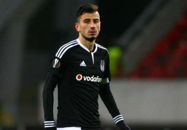 Oğuzhan Özyakup kendini yaktı!