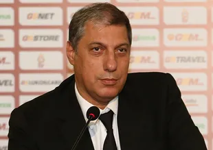 Levent Nazifoğlu: "Parasını almayan futbolcuyla..."
