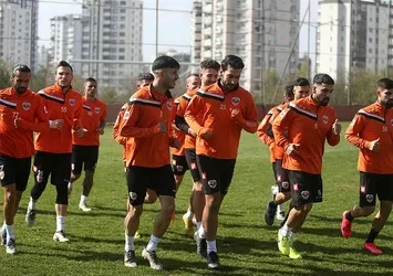 Adanaspor tutunacak!