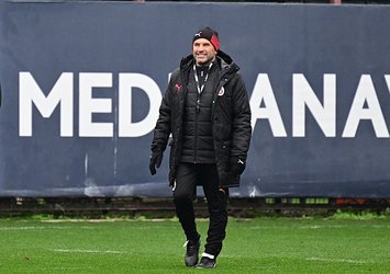 G.Saray galibiyet peşinde! İşte Buruk'un Rizespor maçı 11'i