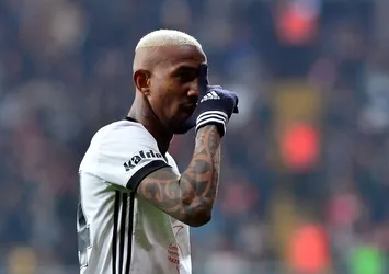 Talisca, Brezilya Milli Takımı kampında