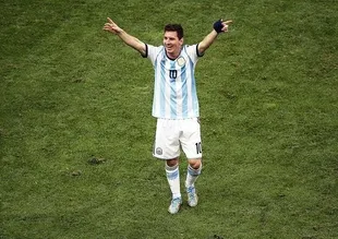Messi milli takımda devam edecek