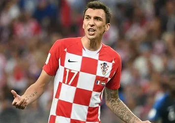 Mandzukic el yaktı