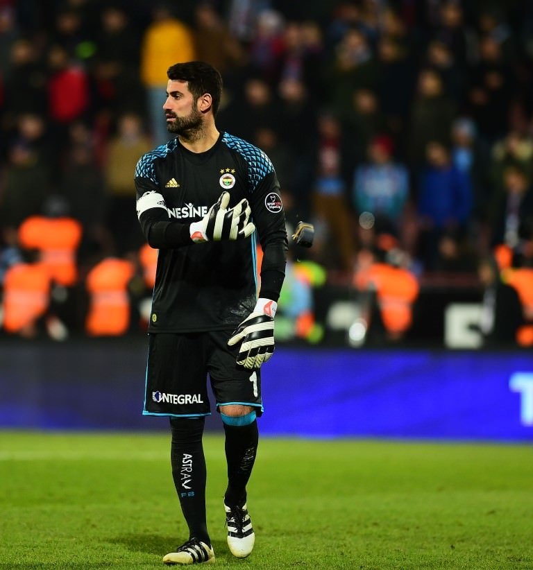 Volkan Demirel’e 6 milyon