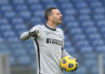 Inter'in kalecisi Handanovic'in Covid-19 testi pozitif