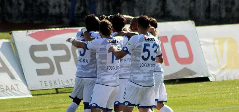 Spor Toto 1. Lig Play-Off rövanş karşılaşmasında Ümraniyespor'u 2-1'le BB Erzurumspor finale yükseldi