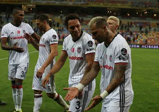 Beşiktaş'ın yıldızlarına Çin'den teklif