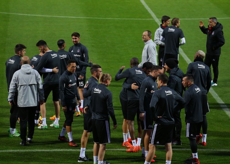 Beşiktaş Antalya’da tam kadro çalıştı