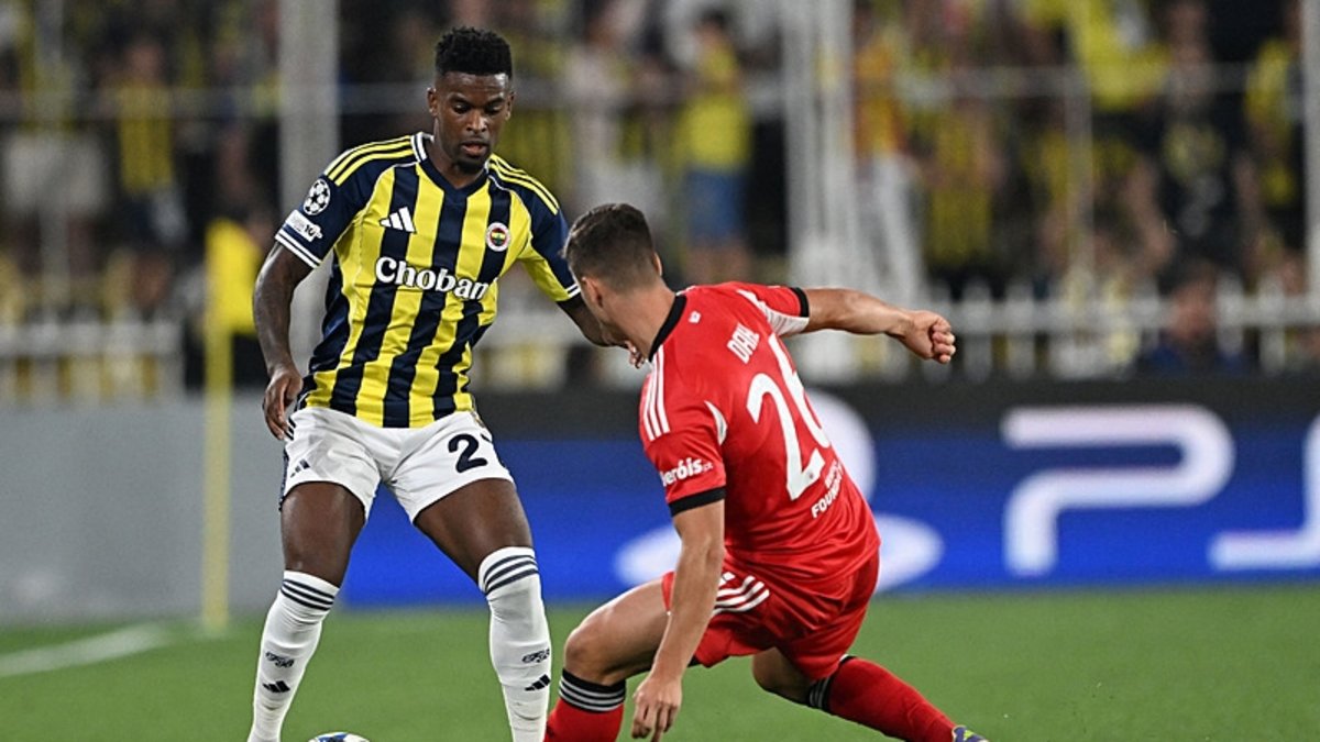 Fenerbahçe'de şok sakatlık! Benfica maçına devam edemedi Fenerbahçe'de şok sakatlık! Benfica maçına devam edemedi