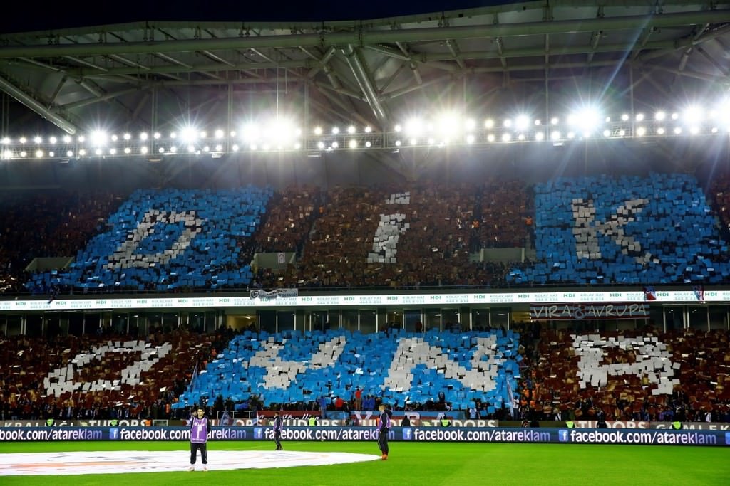 Trabzonspor-Galatasaray karşılaşmasından kareler