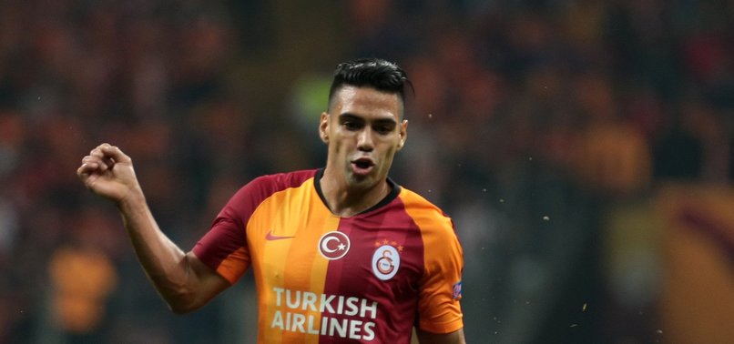 Galatasaray' bombayı patlatıyor! Falcao'nun yerine o geliyor...