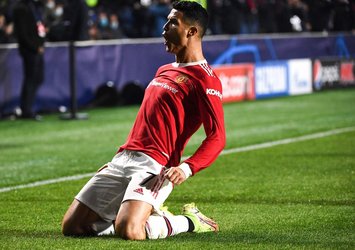 ManU'yu Ronaldo kurtardı!