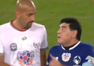 Barış maçında Maradona ve Veron gerginliği