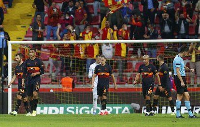 Kayserispor 3-0 Galatasaray MAÇ SONUCU-ÖZET | Cimbom’a Kayseri’de ağır darbe!