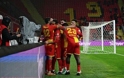 Göztepe 2-0 Tuzlaspor MAÇ SONUCU-ÖZET | Göztepe ikinci yarı açıldı!