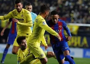 Barcelona'ya Villareal freni