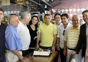 Şenol Güneş'e doğum günü kutlaması