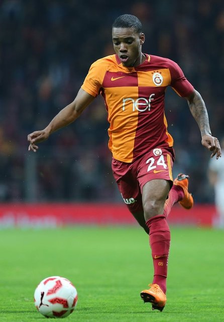 Galatasaray’da 3 yıldız satılıyor