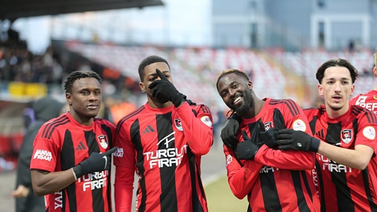 Van Spor FK, Hatayspor'u 4 farkla geçti! İşte maçın özeti