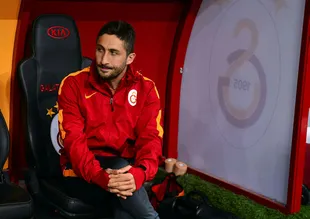 Göztepe, Sabri Sarıoğlu'na teklif yaptı