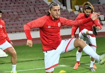 Başakşehir'den sağ bek hamlesi!