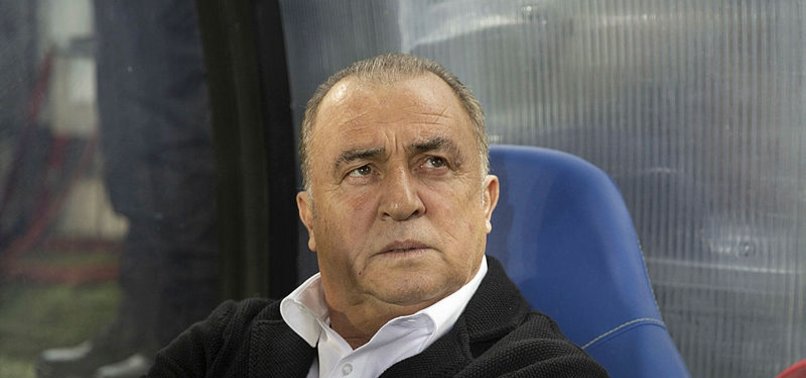 Galatasaray'da Fatih Terim neşteri! 2 yıldız tribüne