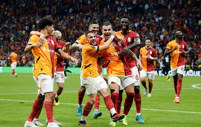 Galatasaray 4-3 Elfsborg MAÇ SONUCU-ÖZET Cimbom fişi ilk yarıda çekti!