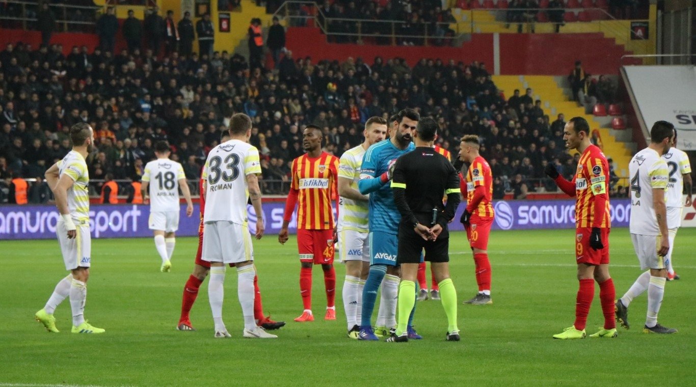 Kayserispor - Fenerbahçe maçından kareler!