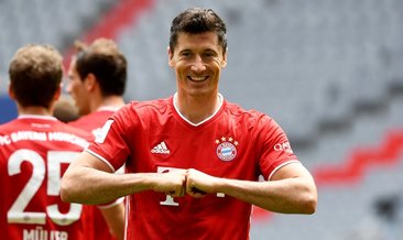 Almanya'da Lewandowski yılın futbolcusu seçildi