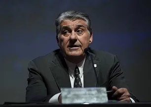 Serdal Adalı TFF'ye gidiyor!
