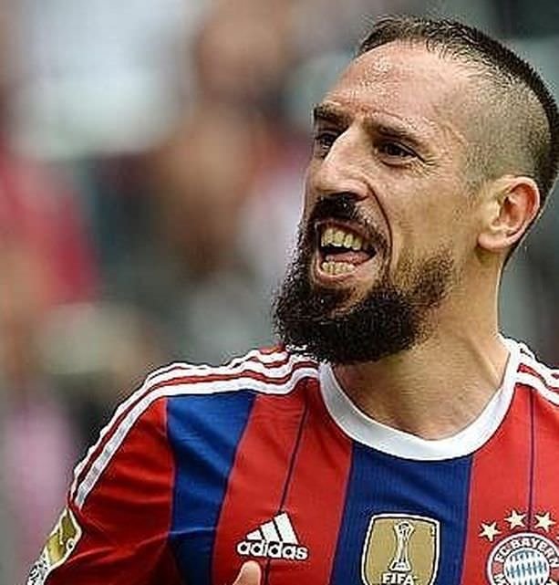 ulkemiz disindaki musluman futbolcular