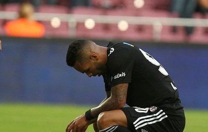 BEŞİKTAŞ HABERLERİ: Beşiktaş’ta Alex Teixeira en az 1 ay yok!