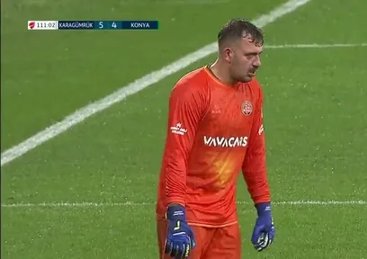 Karagümrük kalecisi Viviano'nun soğuktan titrediği anlar