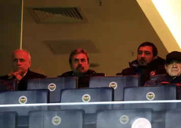 Aykut Kocaman locadan izledi