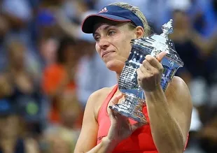Kerber zirveyi devraldı