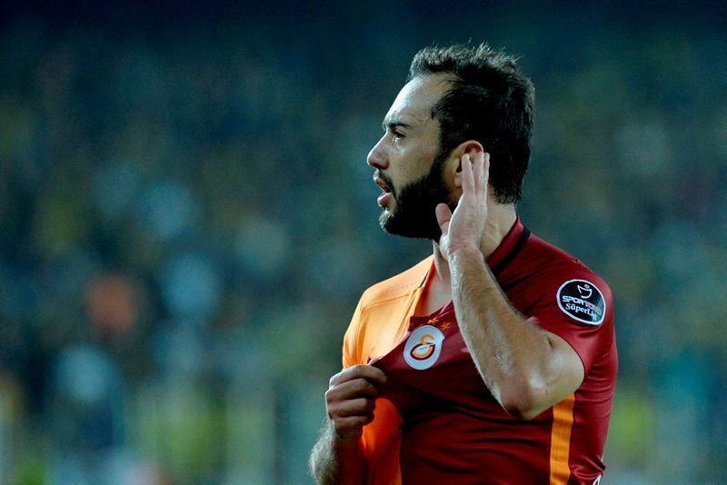 Galatasaray’a büyük şok! Transfer yasağı...