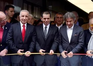 Aysal’la yarışıyor