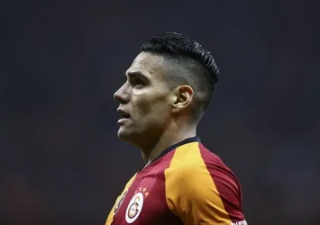 Ne yaptın Falcao! UEFA resmen...