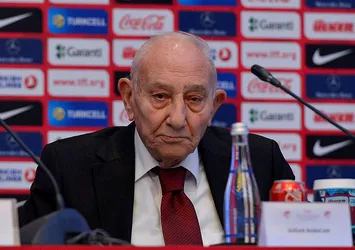 Türk futbolunun acı kaybı!